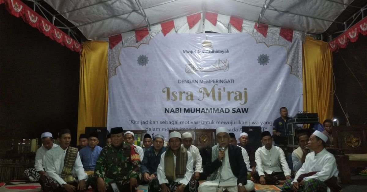 Kyai H. Ubaydillah Asal Sukabumi Hadiri Isra Miraj di Masjid Jami Al Hidayah