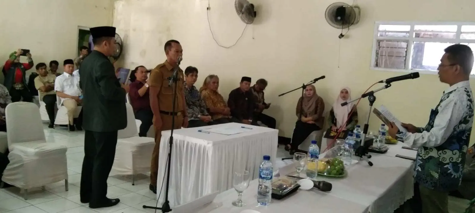 Syah, Camat Tajurhalang Ivan Pramudia Lantik Jumido Sebagai Pj. Kades Tonjong