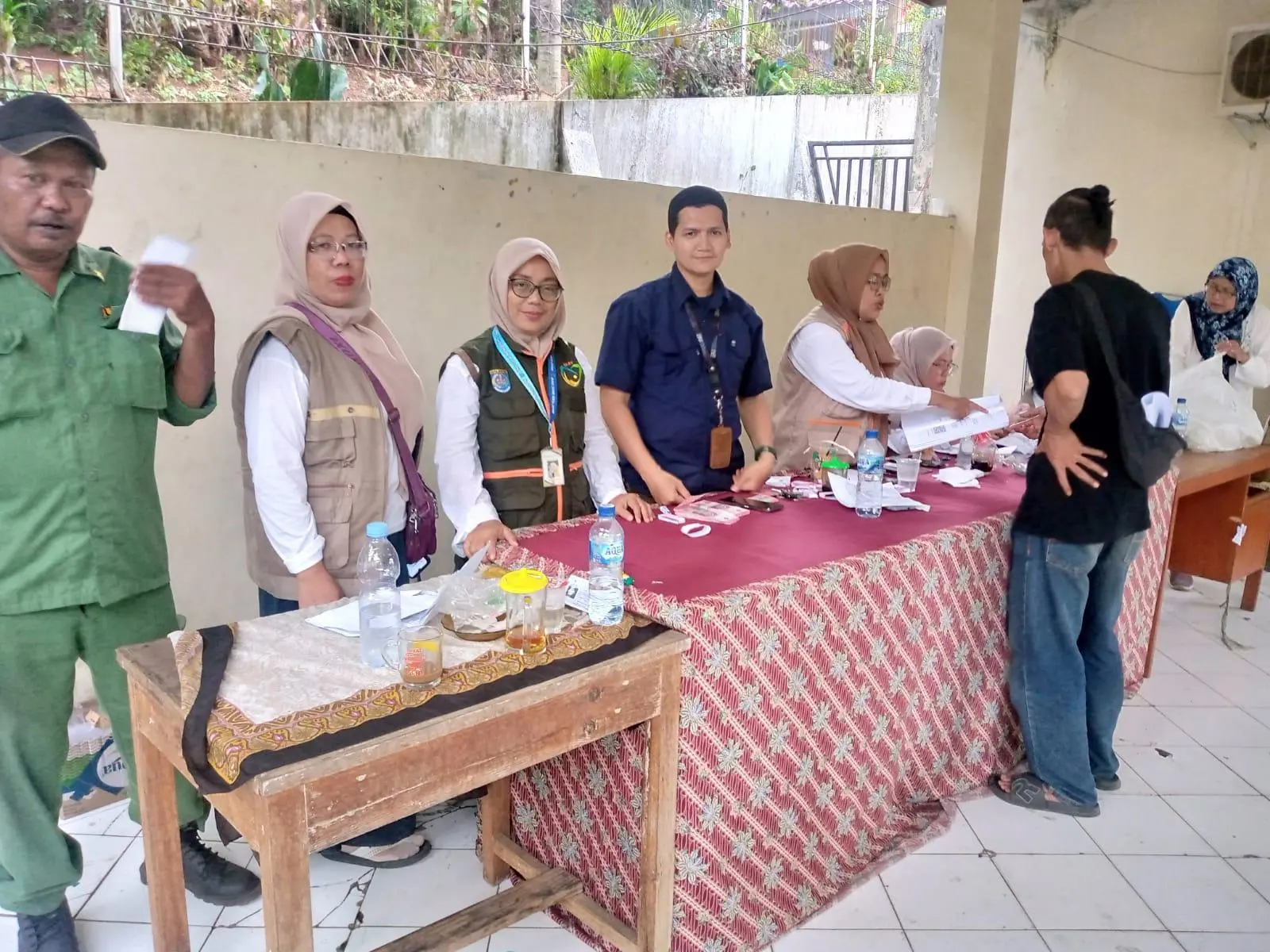 Alhamdulilah, Kelurahan Pondok Jaya Bagikan BLTS Kepada Keluarga Penerima Manfaat
