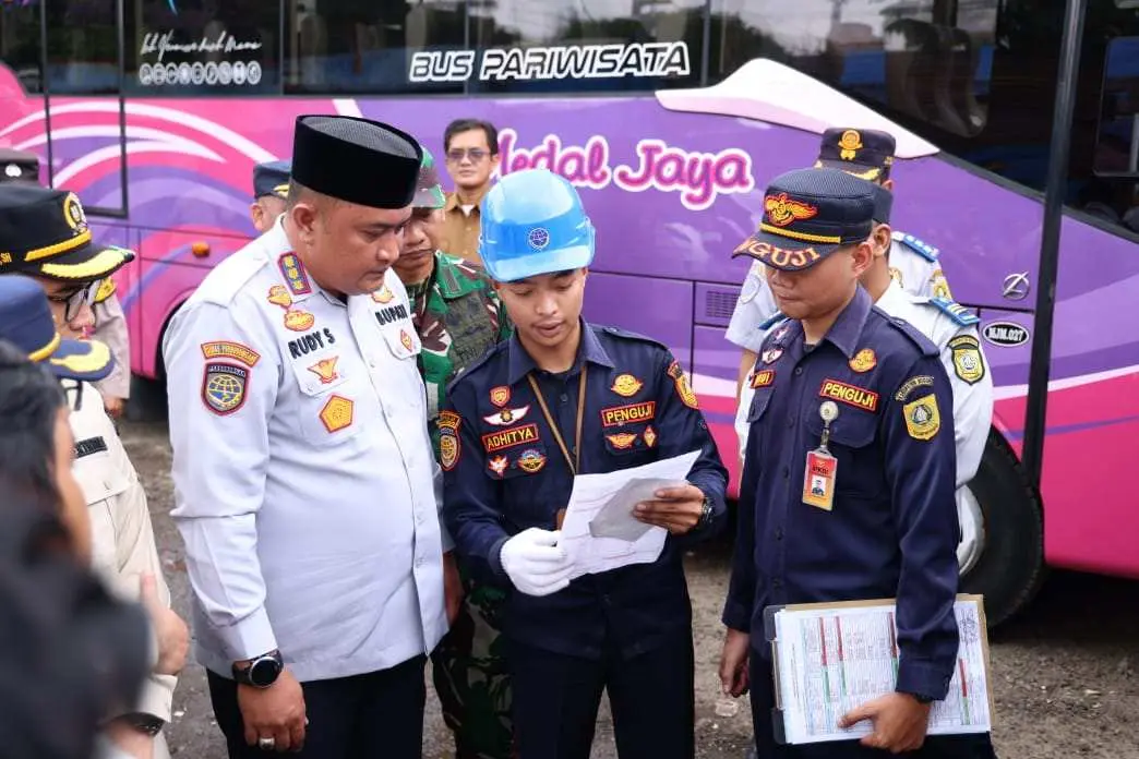 Demi Keamanan Pemudik, Bupati Bogor Lakukan Inspeksi, Pastikan Armada Bus Laik Jalan