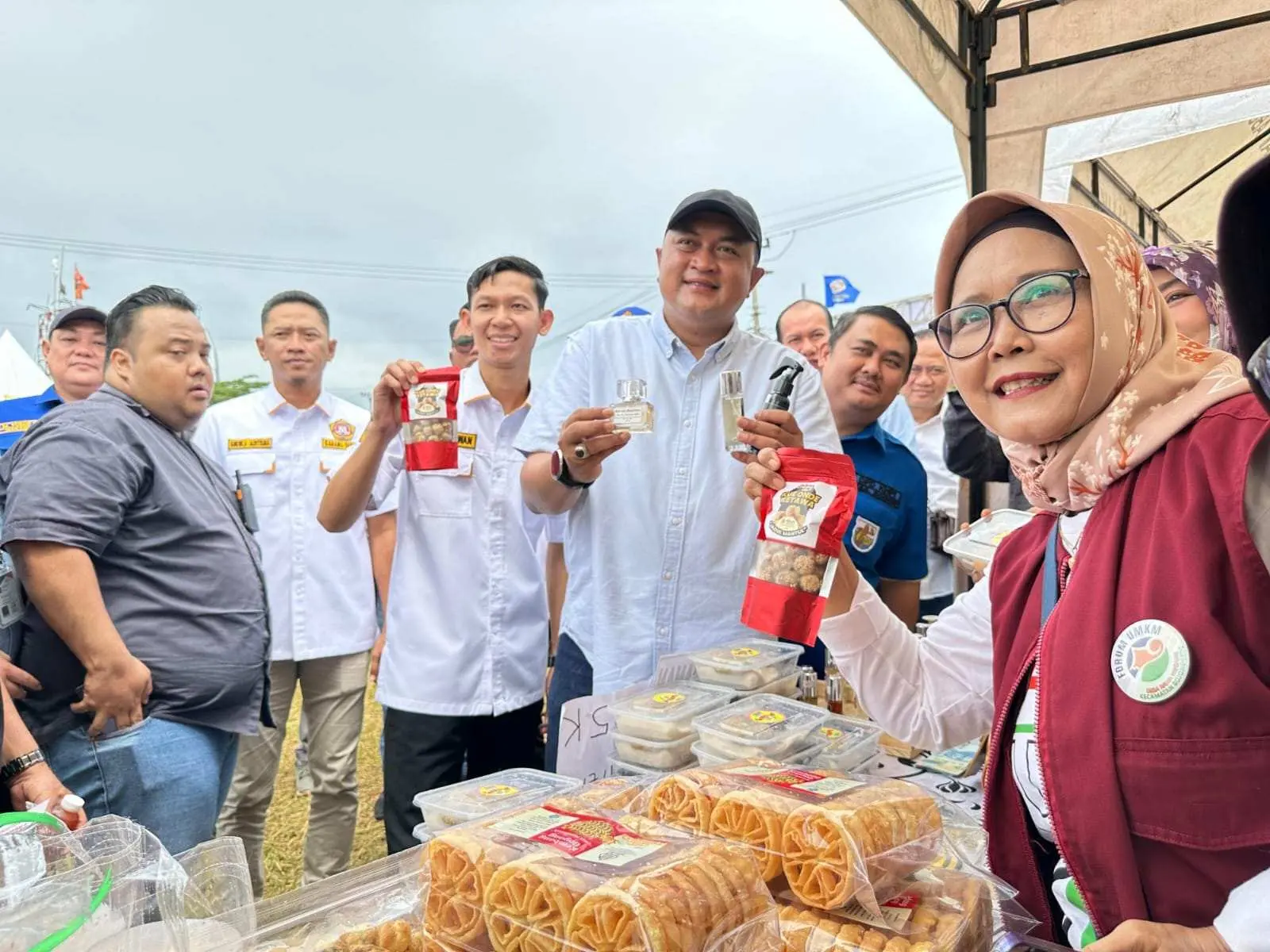 Bupati Bogor Tinjau Langsung Pangan Murah yang Diselenggarakan KNPI di Bojonggede