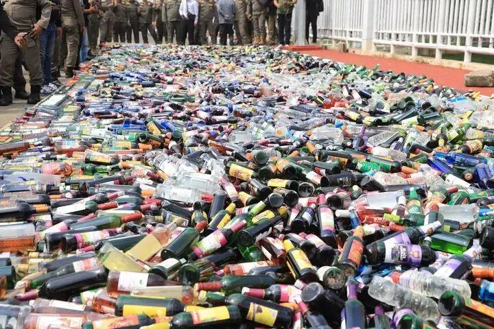 Pemkab Bogor Bersama Ditjen Bea Cukai Jabar  Musnahkan 1,8 Juta Batang Rokok Ilegal, Selamatkan Kerugian Negara Rp1,4 Miliar