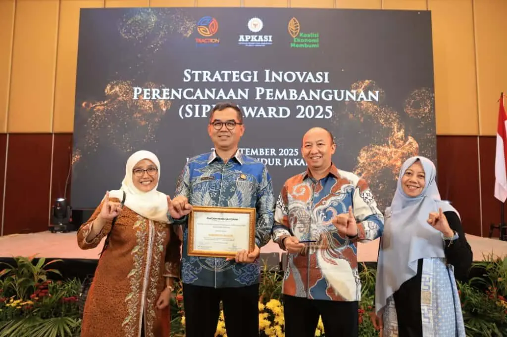 Sekda Kabupaten Bogor Terima Penghargaan SIPP Award 2025 Dihotel Borobudur
