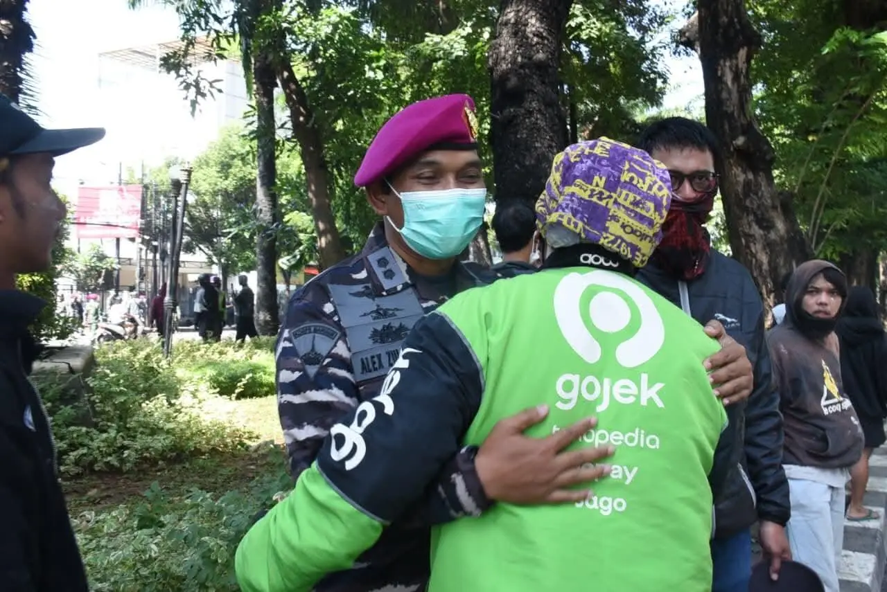 Redam Aksi Massa  di Jakarta Prajurit TNI Ciptakan Situasi Kondusif