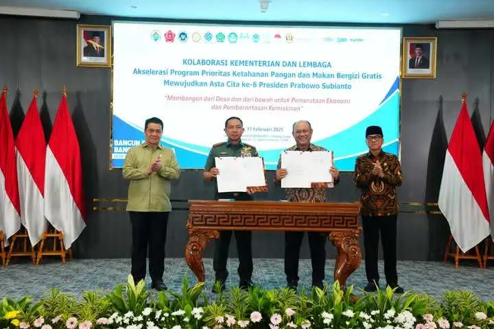 Panglima TNI Teken MoU Dengan Kementerian Desa dan Pembangunan Daerah Tertinggal dan Badan Gizi Nasional