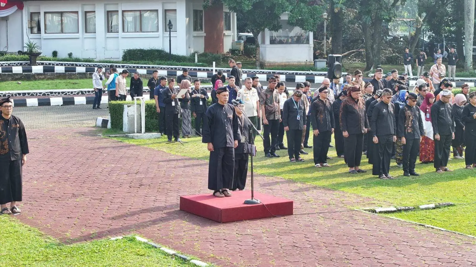 Usai Libur Idul Fitri 1446 Hijriyah, Wakil Bupati Bogor Jaro Ade Pimpin Apel Pagi Bersama