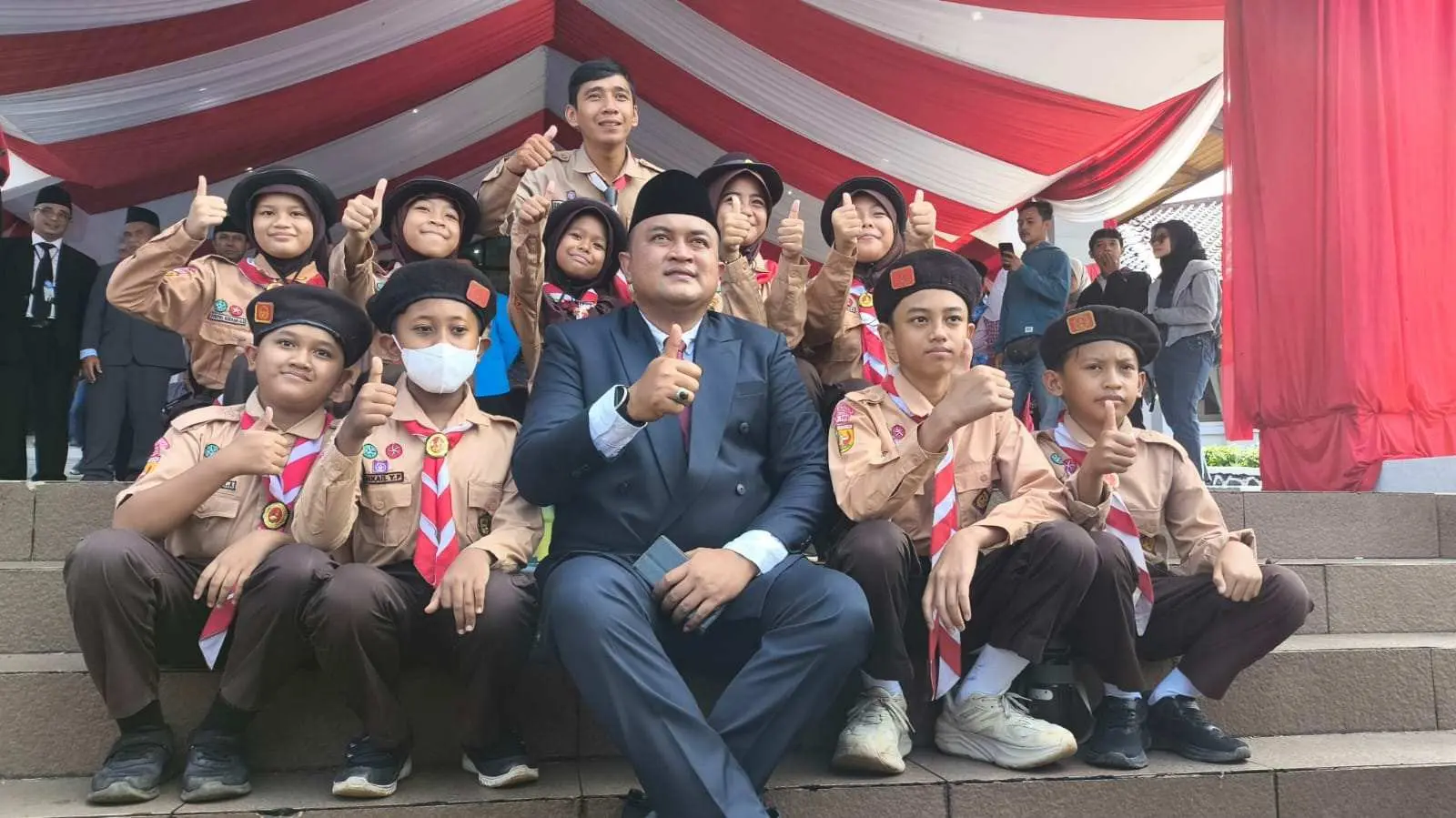 Bupati Bogor Umumkan Kebijakan Baru Disektor Pendidikan Kegiatan Belajar Mengajar dari Senin Hingga Jumat