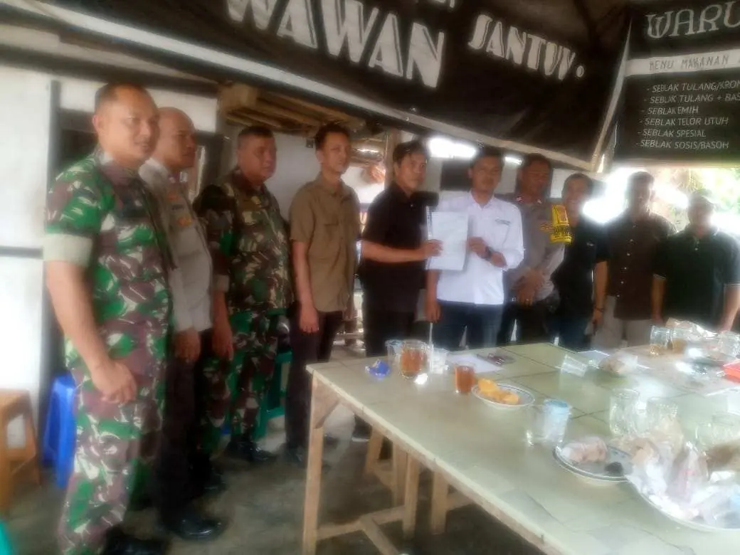 Sembrawutnya Kabel dan Terputus, Pengendara Motor Asal Tajurhalang di Larikan Kerumah Sakit