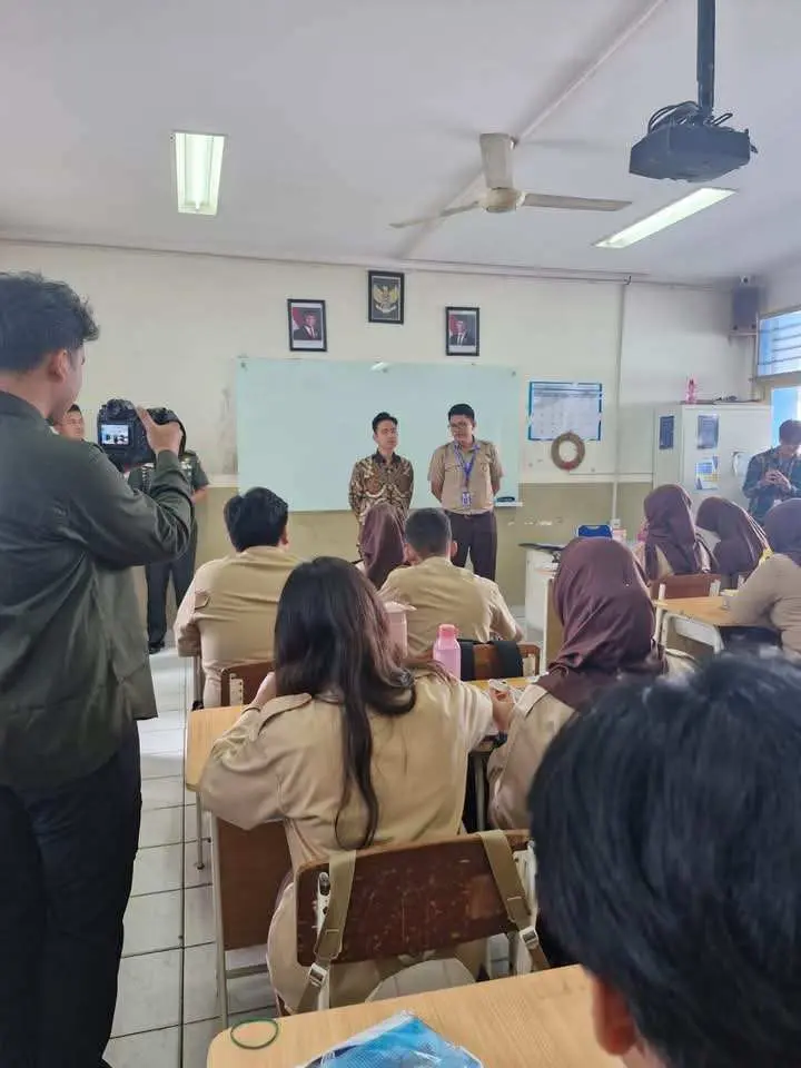Wapres RI Pastikan Kesiapan Makan Bergizi Gratis yang Diselenggarakan TNI AL di Jakarta