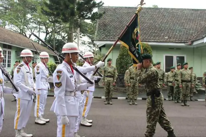 Tradisi Korps Penerimaan Perwira Baru Satuan Resimen Armed 2 Kostrad